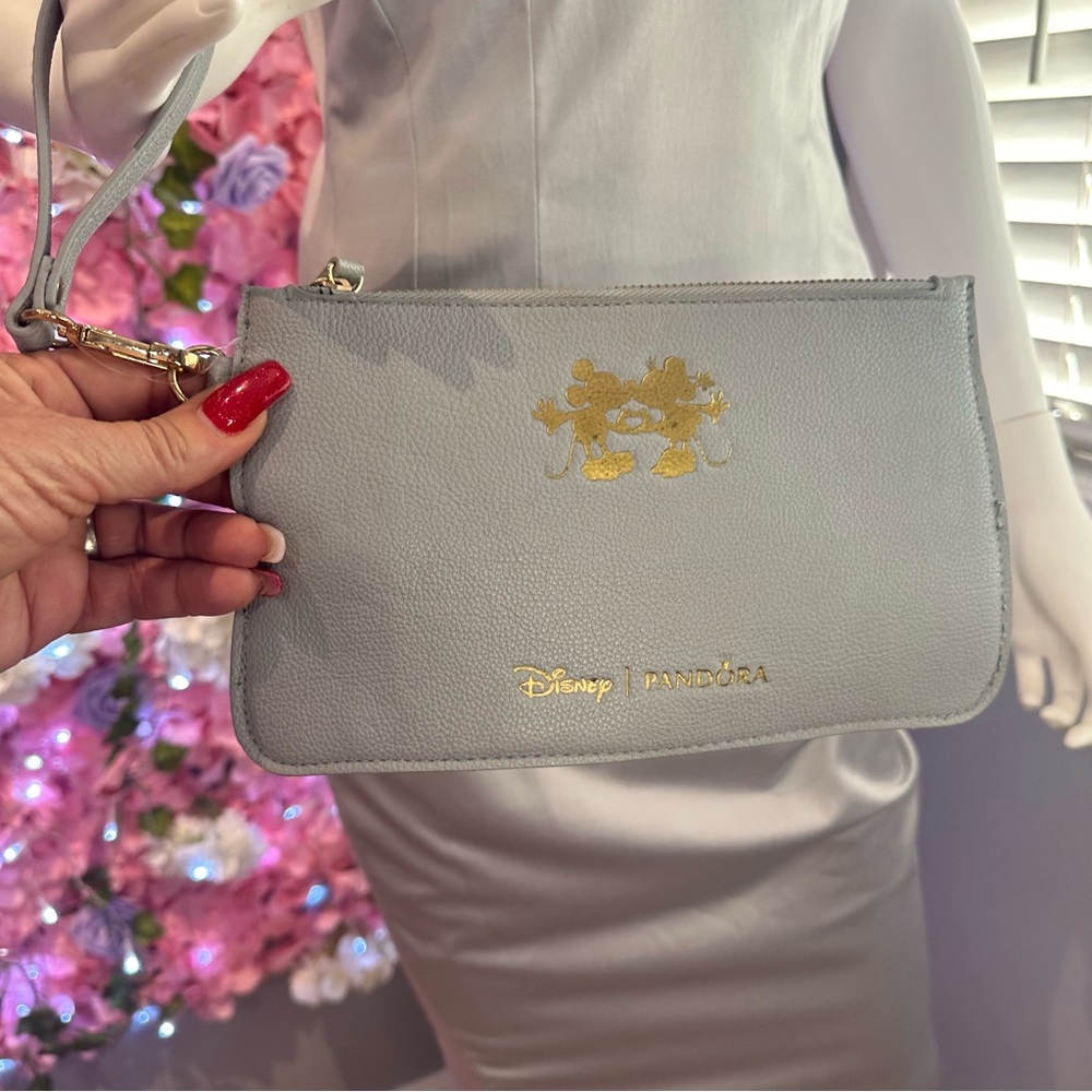 Disney X Pandora NWOT Mickey Minnie Mouse Gray Grey Pouch Clutch Wristlet